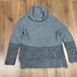 209‎ WST 38 100 Cashmere sweater top
